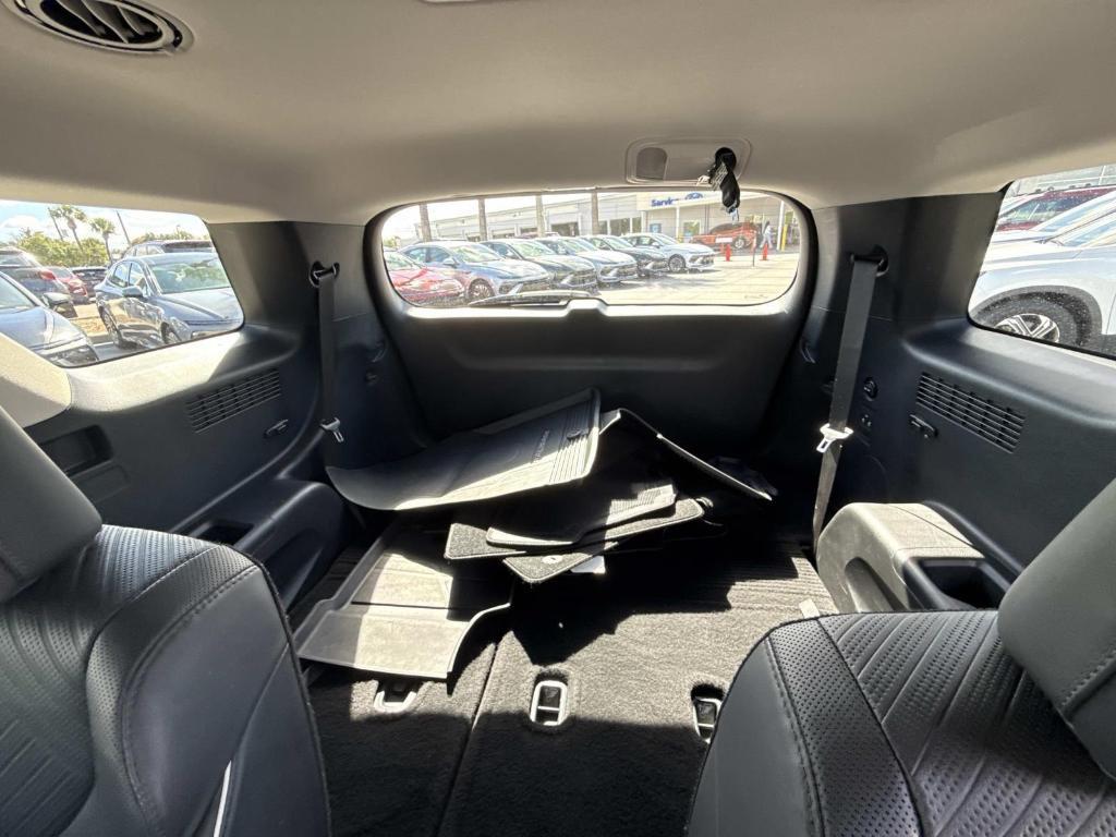 used 2024 Hyundai Palisade car, priced at $32,495