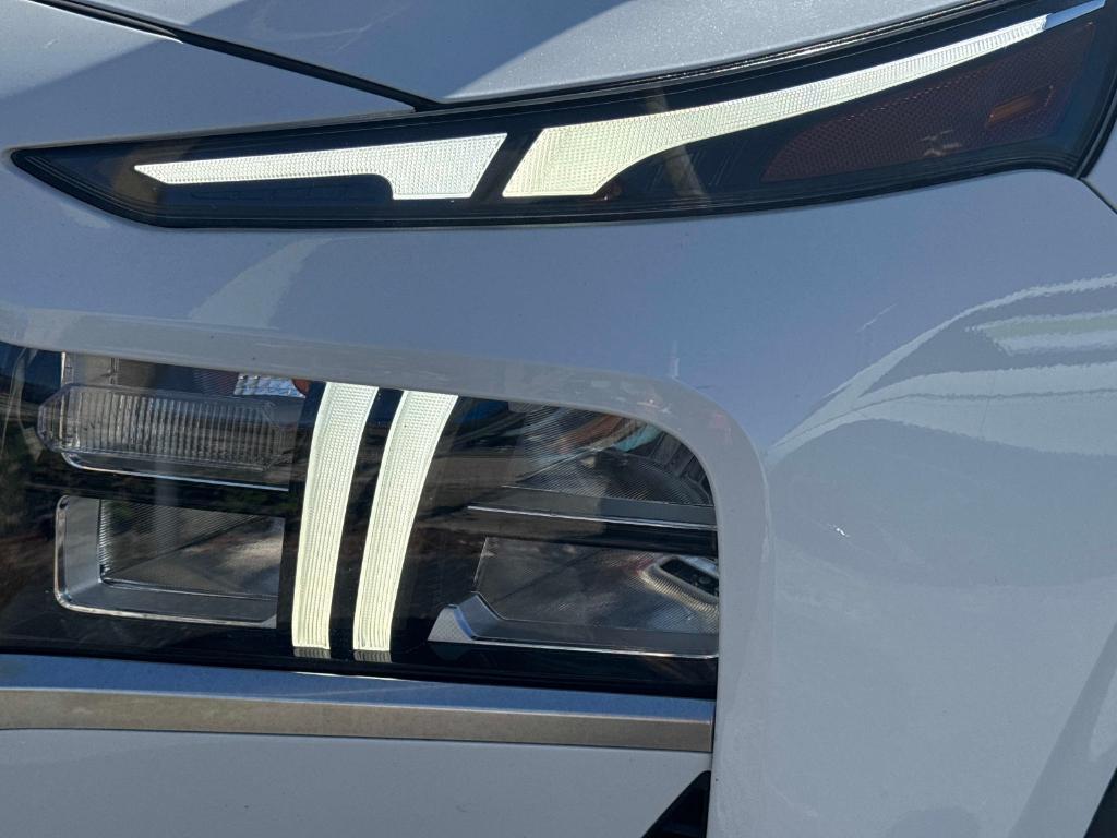 used 2023 Hyundai Santa Fe car, priced at $23,995