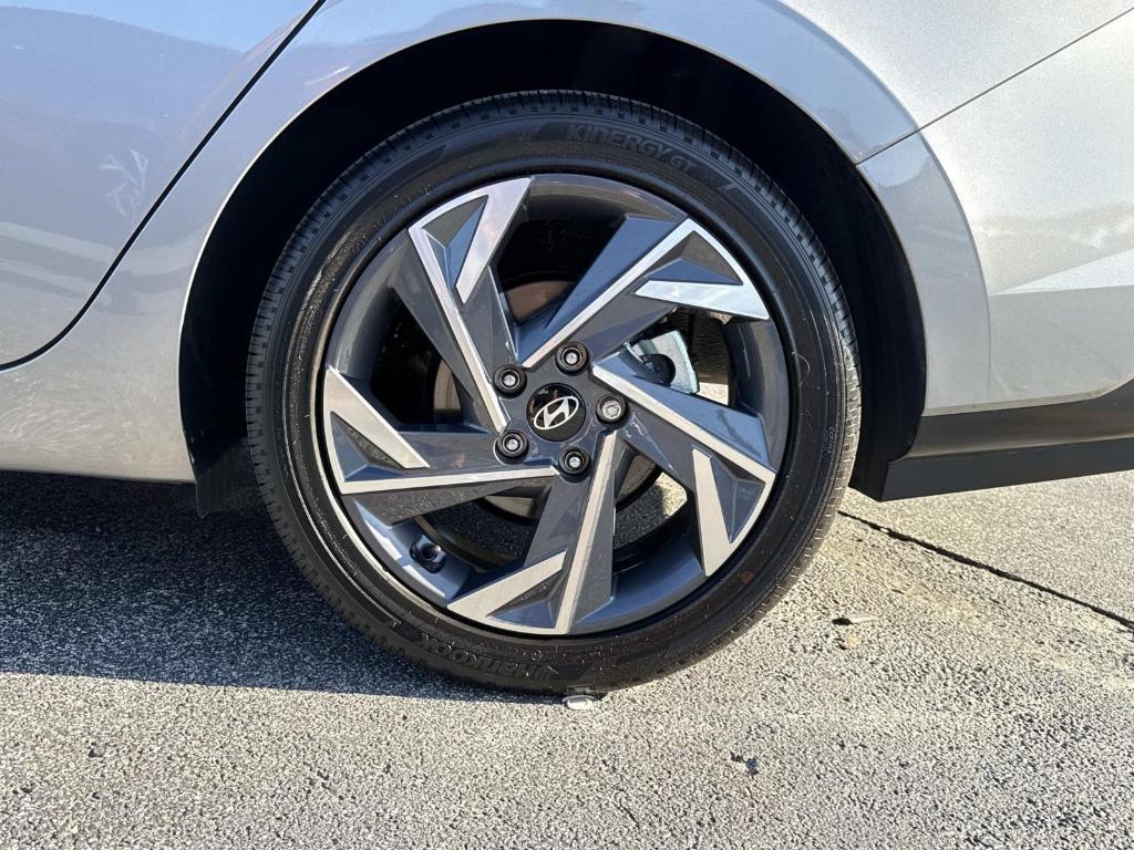 used 2025 Hyundai Elantra car, priced at $23,595