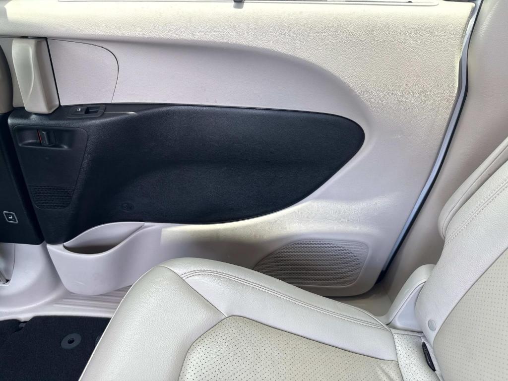 used 2021 Chrysler Pacifica car, priced at $20,495