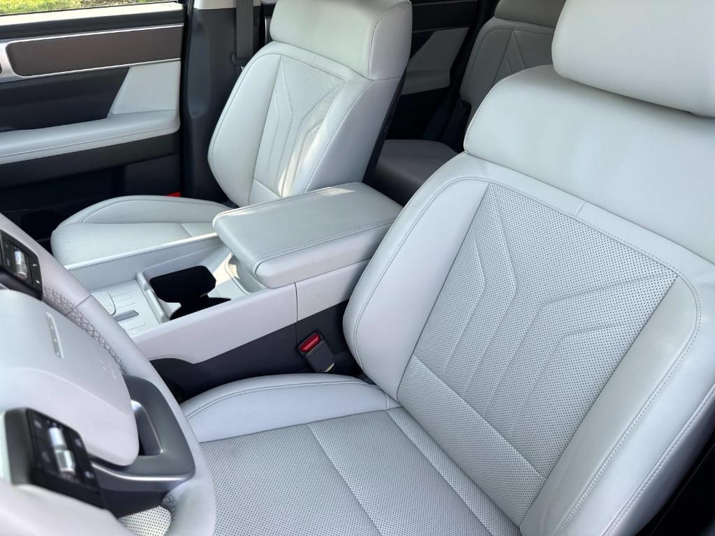 used 2025 Hyundai Santa Fe car, priced at $33,995