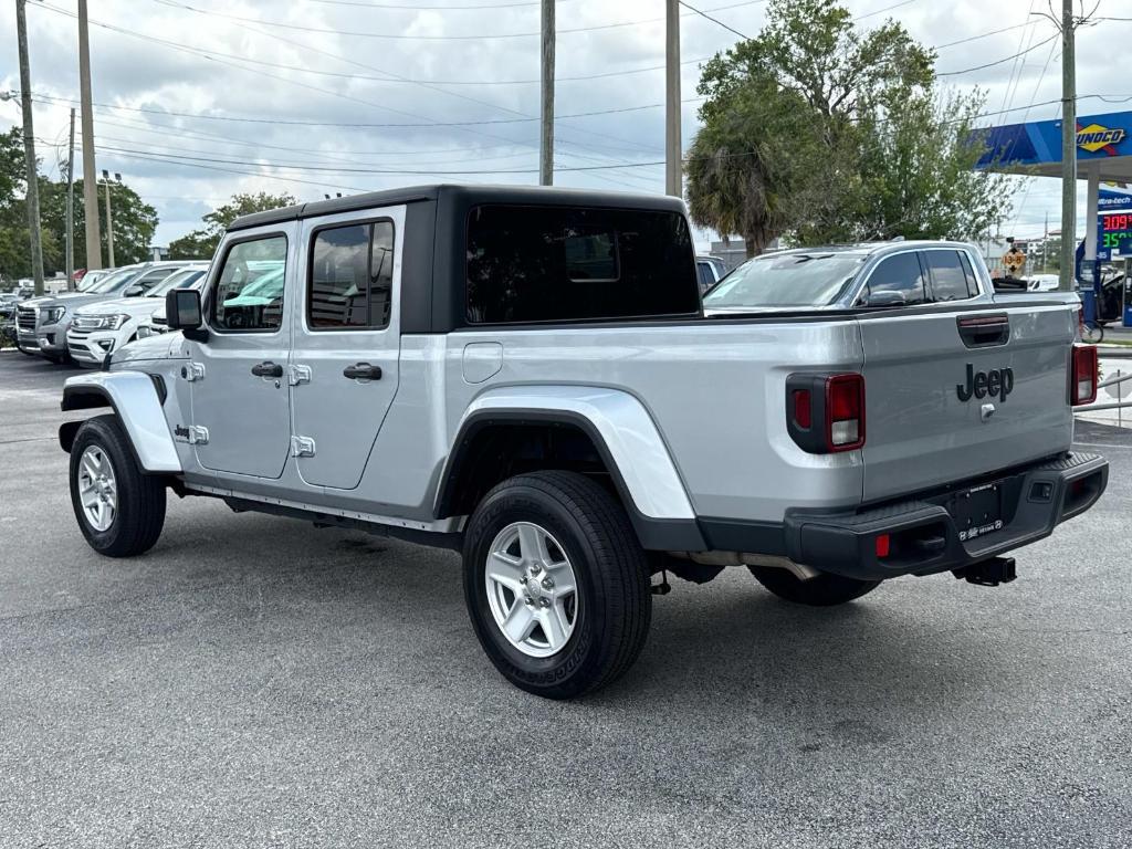 used 2023 Jeep Gladiator car, priced at $27,595