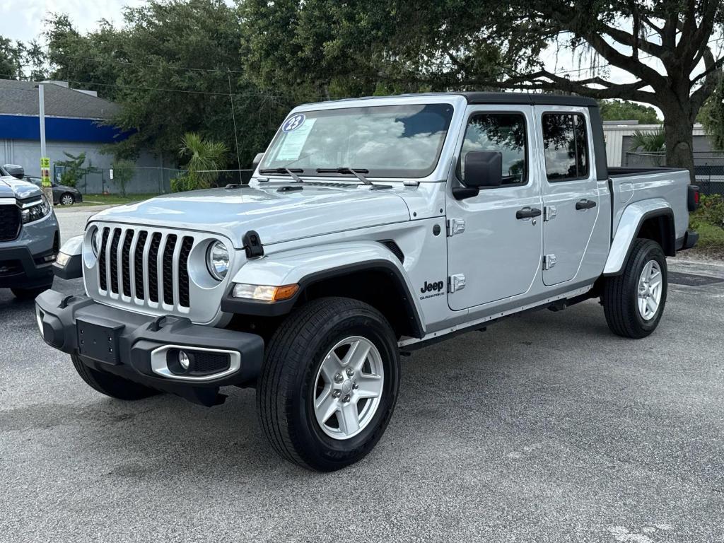 used 2023 Jeep Gladiator car, priced at $27,595