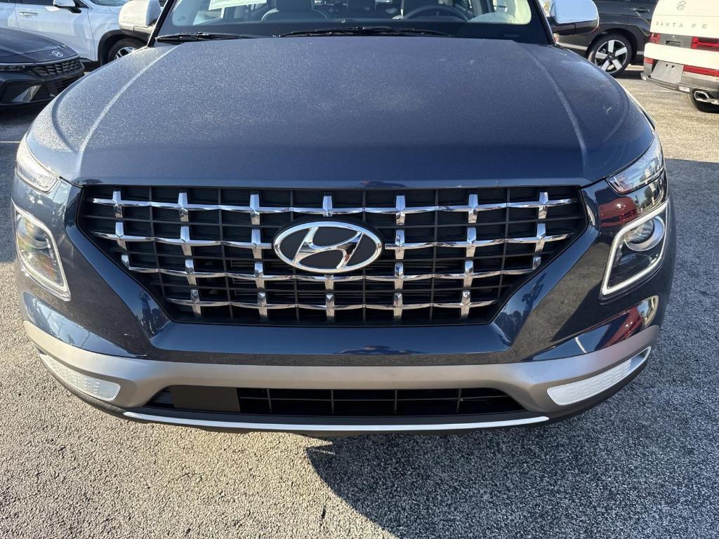 used 2025 Hyundai Venue car, priced at $20,495