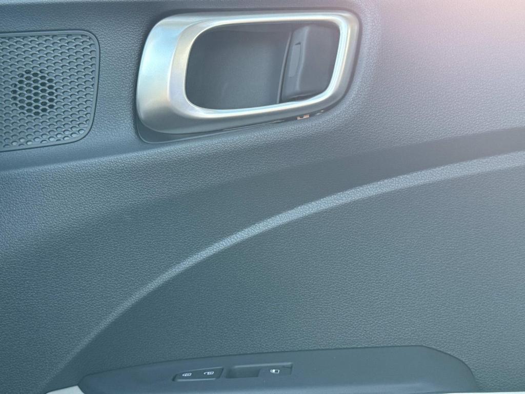 used 2025 Hyundai Venue car, priced at $20,495