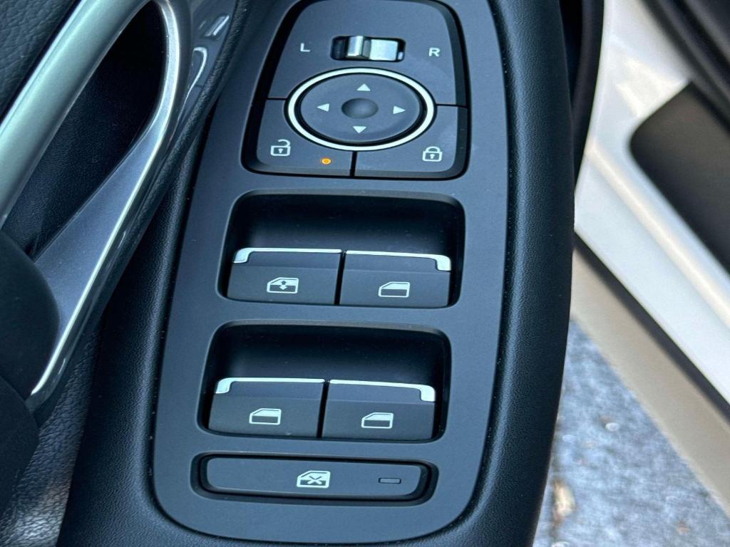 used 2025 Hyundai Sonata car, priced at $23,995