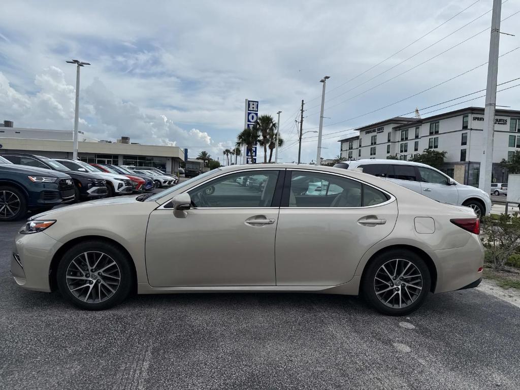 used 2017 Lexus ES 350 car, priced at $18,995