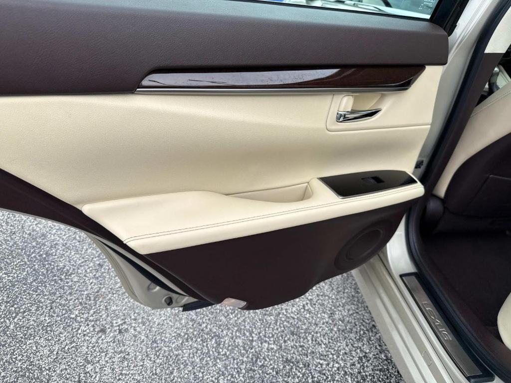 used 2017 Lexus ES 350 car, priced at $18,995
