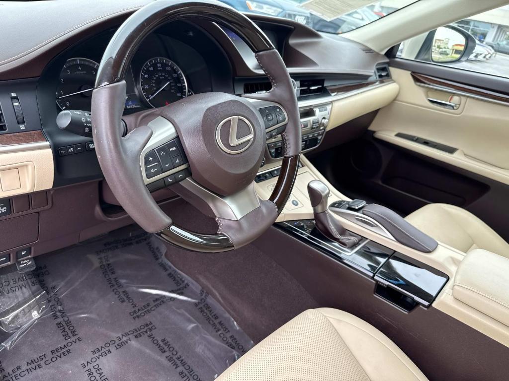 used 2017 Lexus ES 350 car, priced at $18,995