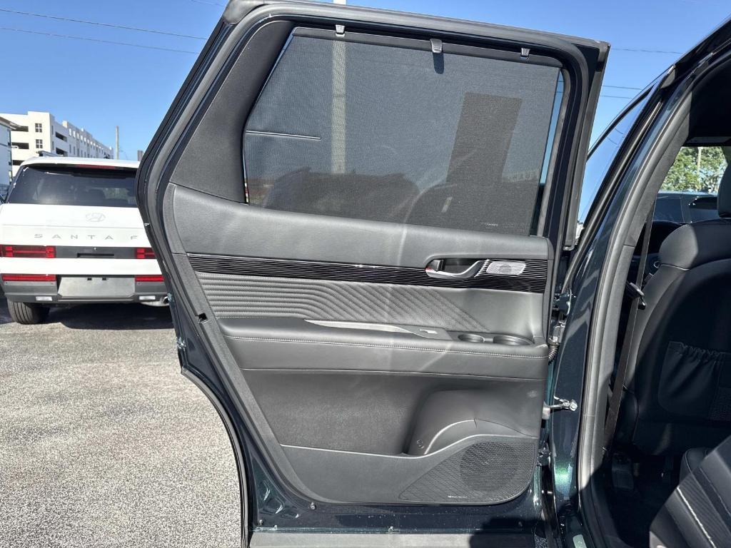 used 2025 Hyundai Palisade car, priced at $45,995