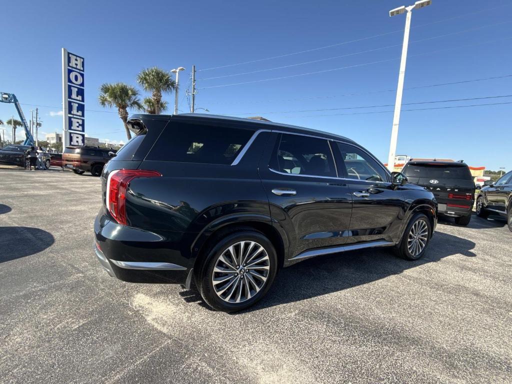 used 2025 Hyundai Palisade car, priced at $45,995