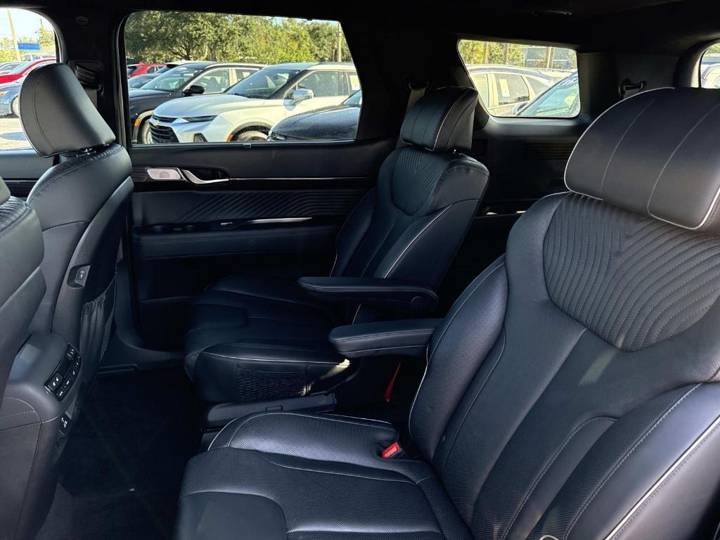 used 2025 Hyundai Palisade car, priced at $45,995