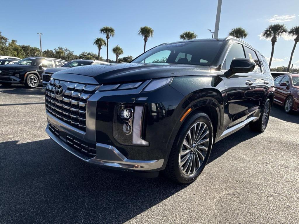 used 2025 Hyundai Palisade car, priced at $45,995