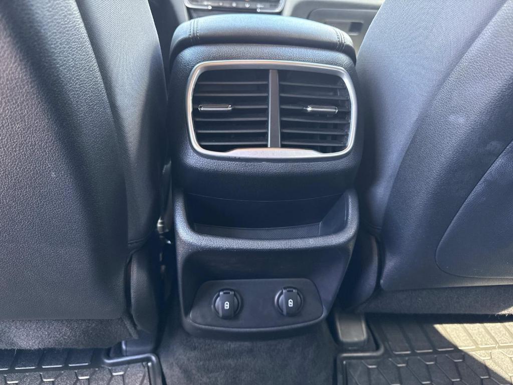 used 2020 Hyundai Santa Fe car, priced at $16,295