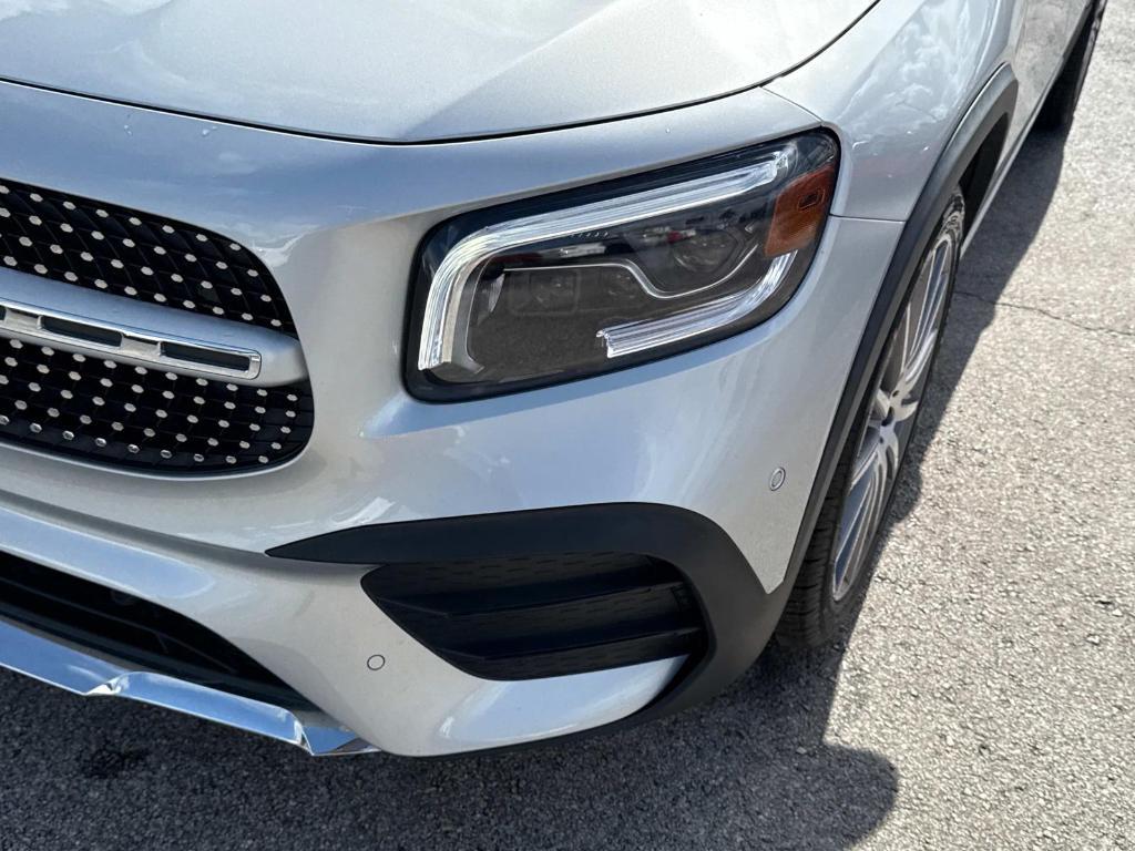 used 2022 Mercedes-Benz GLB 250 car, priced at $28,995