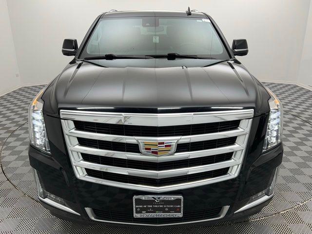 used 2020 Cadillac Escalade ESV car, priced at $38,895