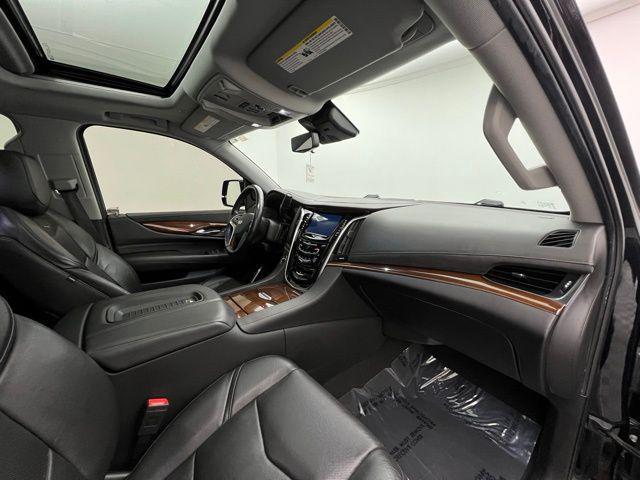 used 2020 Cadillac Escalade ESV car, priced at $38,895