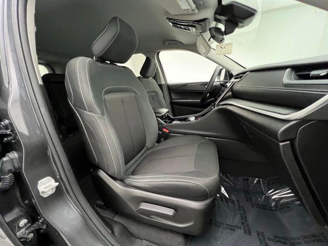 used 2023 Jeep Grand Cherokee car, priced at $22,895