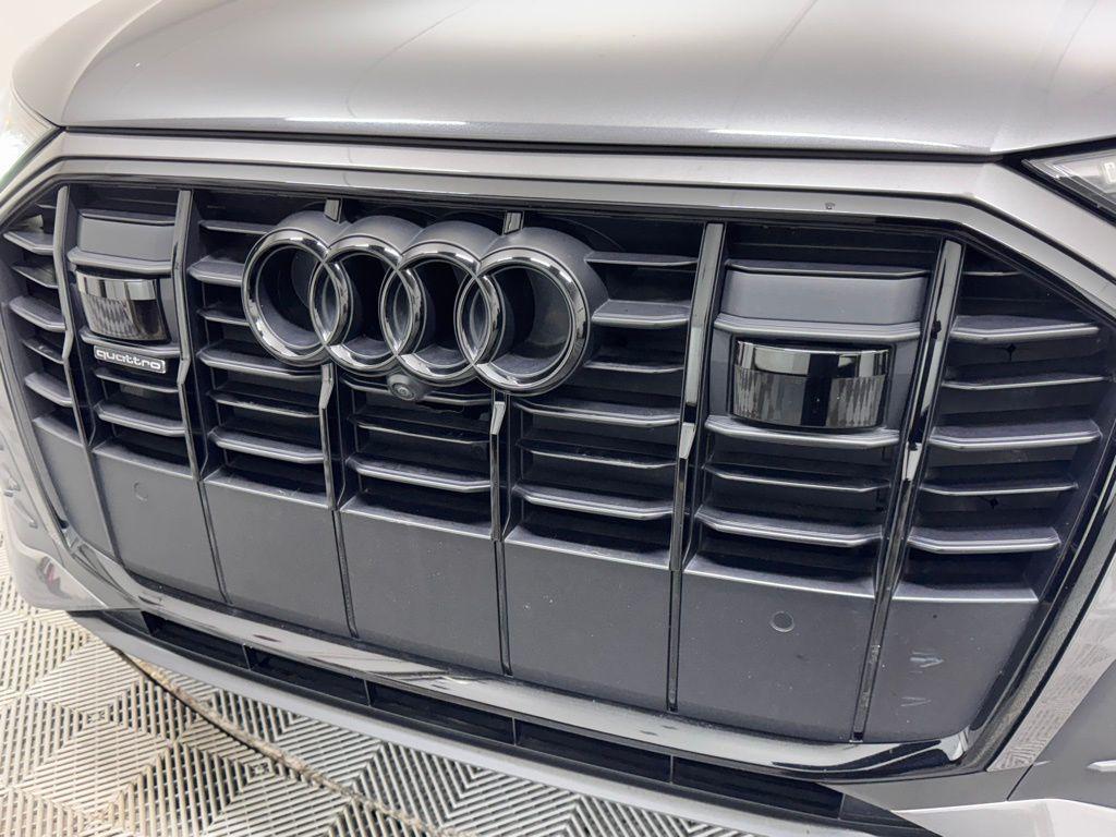 used 2021 Audi Q7 car, priced at $35,985