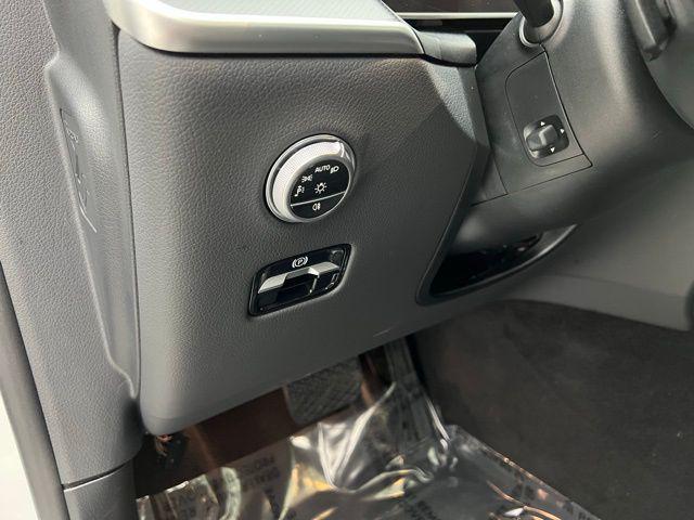 used 2024 Mercedes-Benz GLC 300 car, priced at $38,595