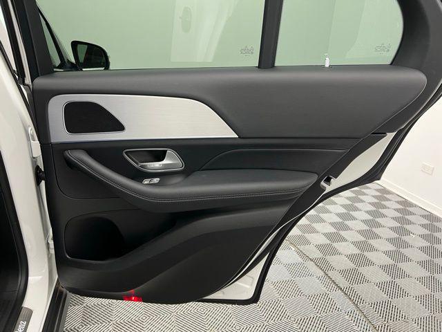 used 2024 Mercedes-Benz GLE 450 Plug-In Hybrid car, priced at $48,895