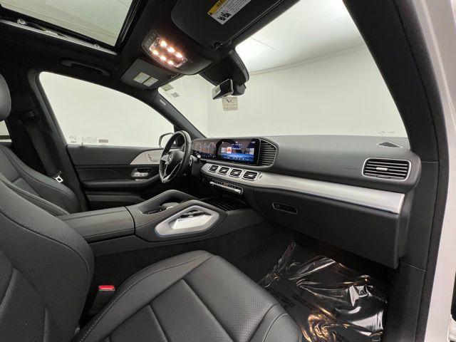 used 2024 Mercedes-Benz GLE 450 Plug-In Hybrid car, priced at $48,895