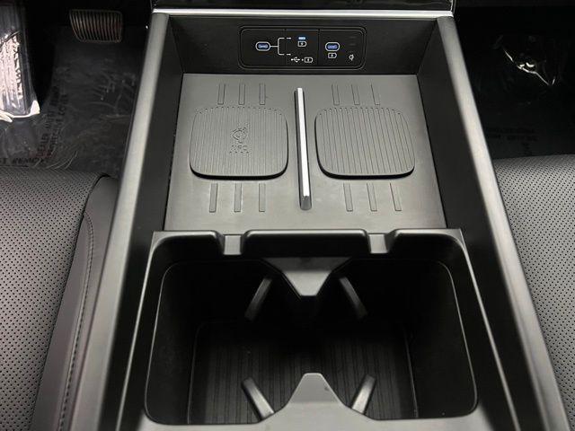 used 2024 Hyundai Santa Fe car, priced at $26,985