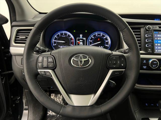 used 2016 Toyota Highlander car, priced at $23,795
