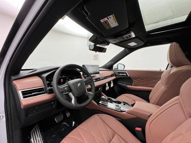 new 2025 Mitsubishi Outlander car, priced at $46,980