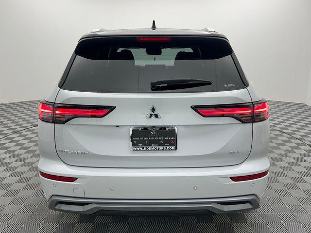 new 2025 Mitsubishi Outlander car, priced at $46,980