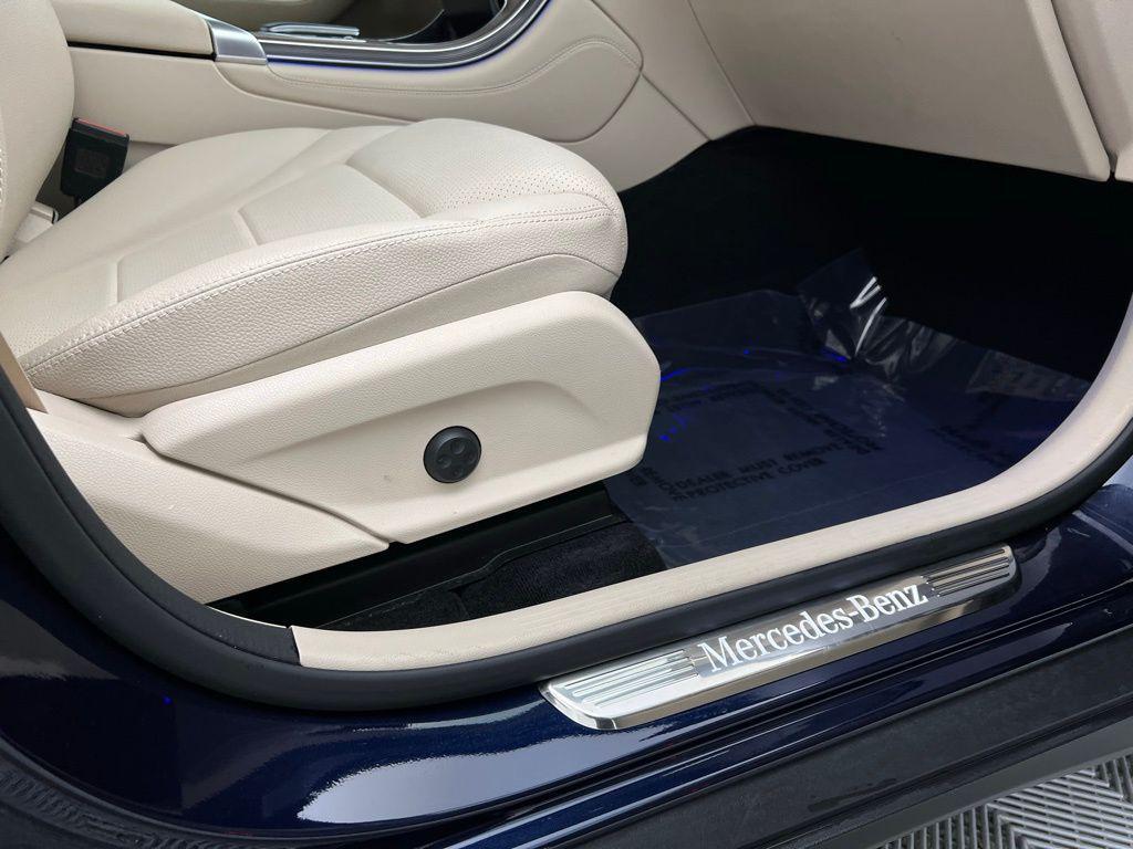 used 2021 Mercedes-Benz GLC 300 car, priced at $26,495