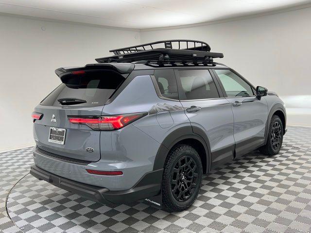 new 2025 Mitsubishi Outlander car, priced at $44,060