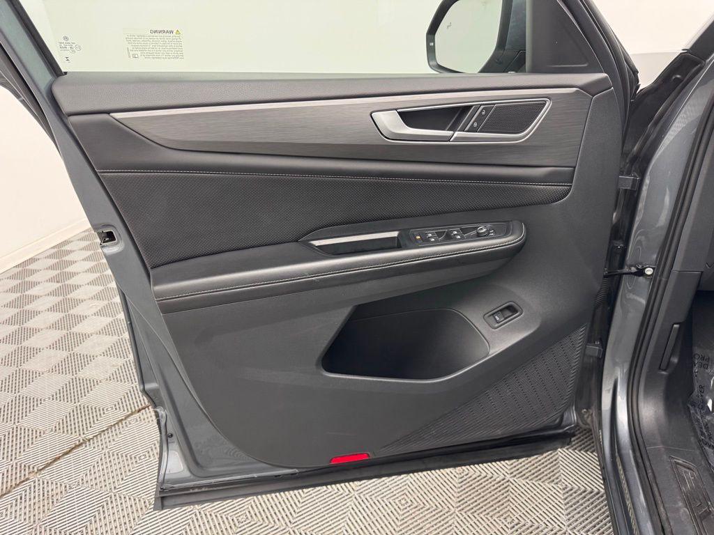 used 2024 Volkswagen Atlas Cross Sport car, priced at $27,985