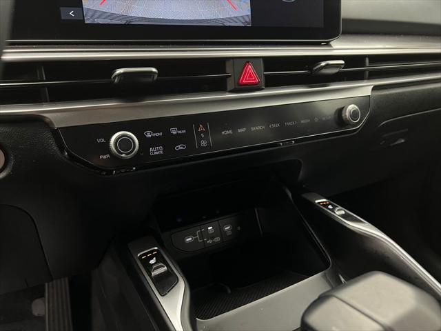 used 2024 Kia Sorento car, priced at $29,395