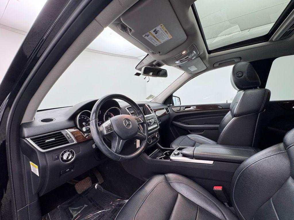 used 2013 Mercedes-Benz M-Class car, priced at $10,985