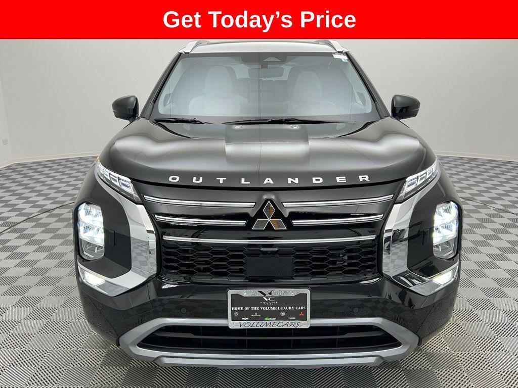 new 2025 Mitsubishi Outlander car, priced at $43,995