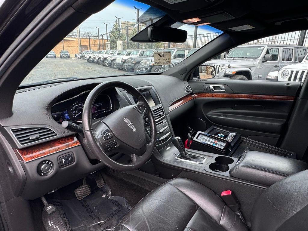 used 2015 Lincoln MKT car, priced at $29,995