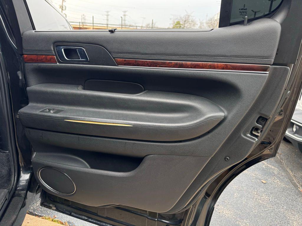 used 2015 Lincoln MKT car, priced at $29,995