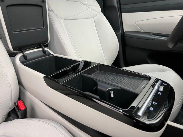 used 2025 Hyundai TUCSON Hybrid car, priced at $24,985