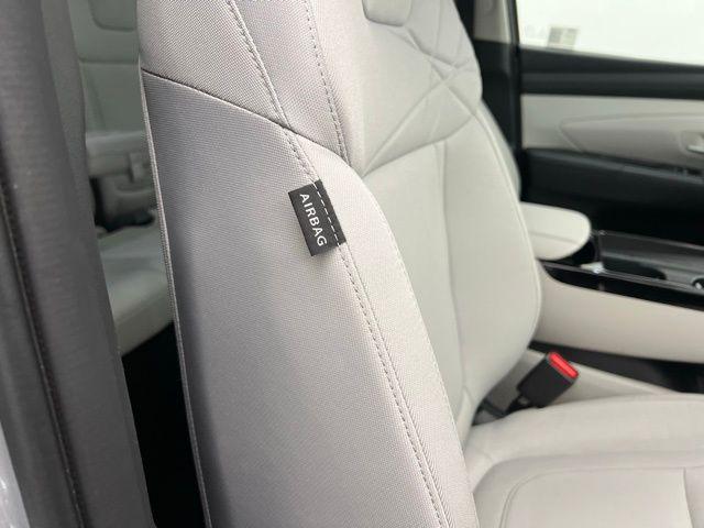 used 2025 Hyundai TUCSON Hybrid car, priced at $24,985