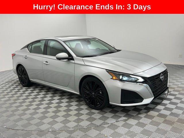 used 2023 Nissan Altima car, priced at $18,795