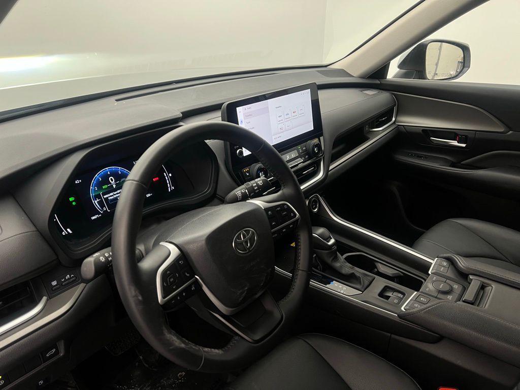 used 2025 Toyota Grand Highlander car, priced at $42,795