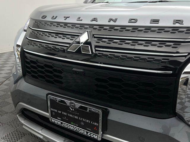used 2022 Mitsubishi Outlander car, priced at $25,795