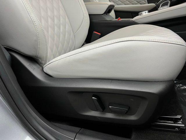 used 2022 Mitsubishi Outlander car, priced at $25,795