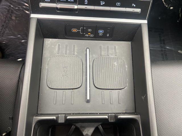 used 2024 Hyundai Santa Fe car, priced at $25,895