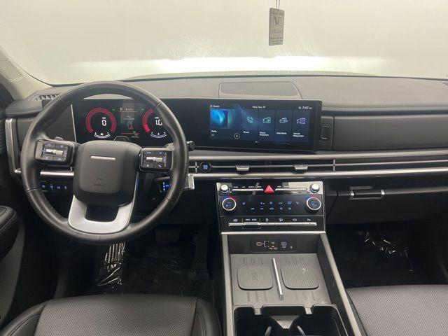 used 2024 Hyundai Santa Fe car, priced at $25,895