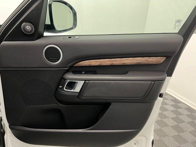 used 2020 Land Rover Discovery car, priced at $28,895