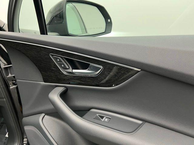 used 2021 Audi Q7 car, priced at $27,985