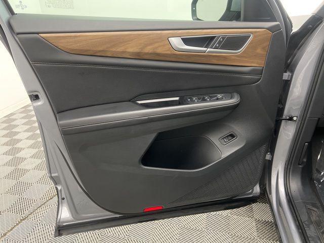 used 2024 Volkswagen Atlas car, priced at $26,895