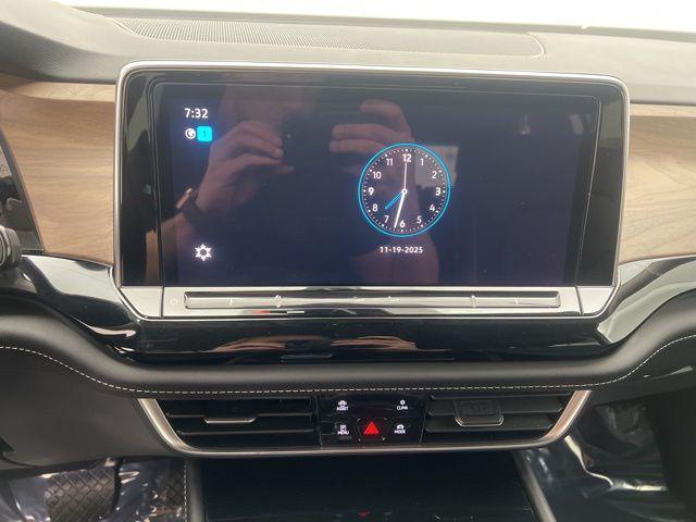 used 2024 Volkswagen Atlas car, priced at $26,895